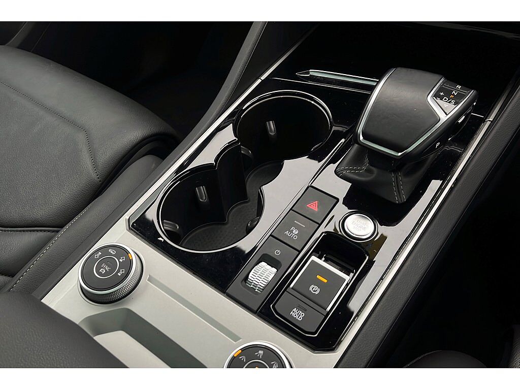 Volkswagen Touareg V6 Black Edition 3.0 TDI 286PS 4MOTION 8-speed Auto Tiptronic 5 Door