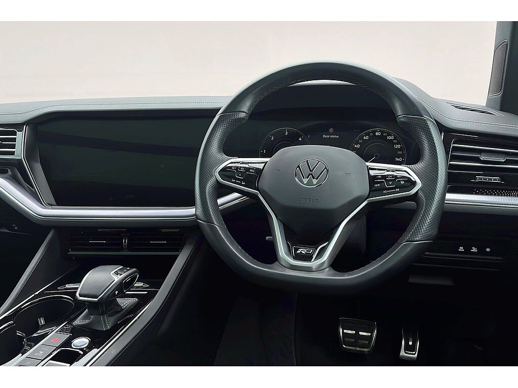 Volkswagen Touareg V6 Black Edition 3.0 TDI 286PS 4MOTION 8-speed Auto Tiptronic 5 Door